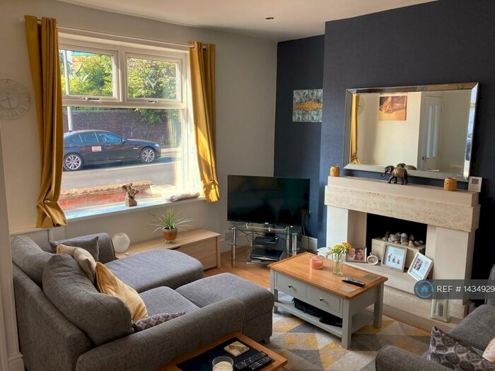 2 Bedroom Terraced House To Rent In Bolton Road, Atherton, Manchester, M46