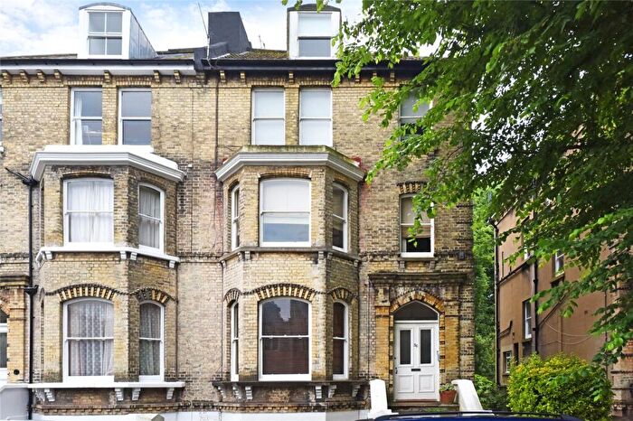 2 Bedroom Flat To Rent In Norton Road, Hove, BN3