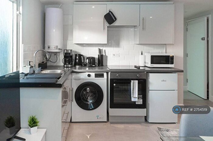 1 Bedroom Flat To Rent In Derby Road, London, CR0