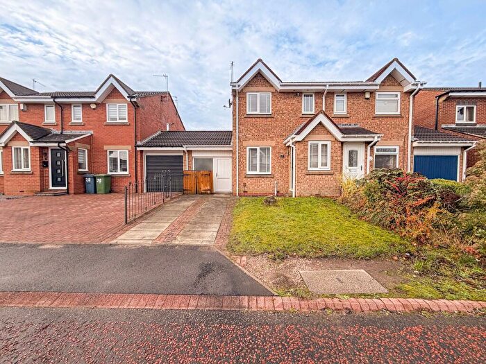 2 Bedroom Semi-Detached House For Sale In Crossfield Park, Windy Nook, Gateshead, NE10