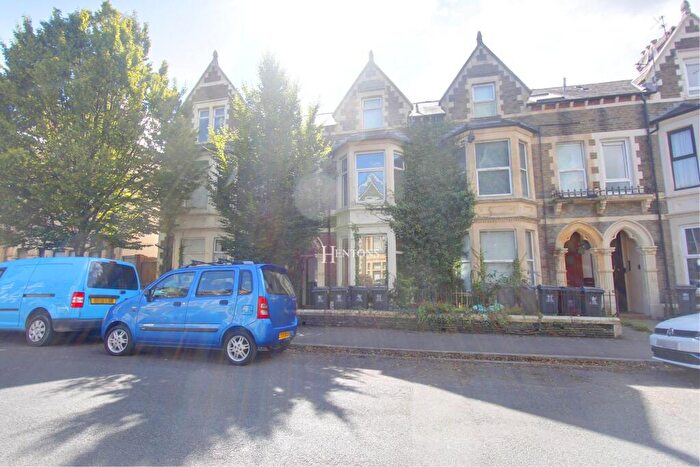 1 Bedroom Flat For Sale In Connaught Road, Roath, Cardiff, CF24