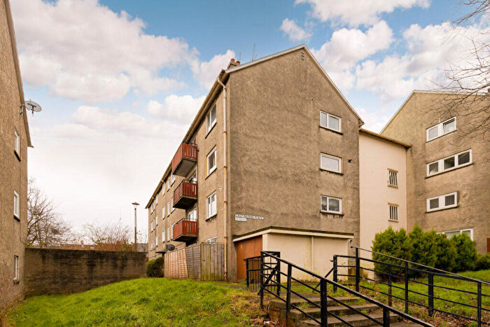 2 Bedroom Flat For Sale In Flat, Lady Nairne Place, Willowbrae, EH8