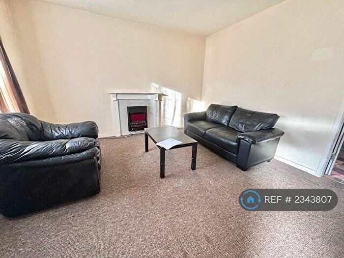 3 Bedroom Semi-Detached House To Rent In Charter Avenue, Coventry, CV4