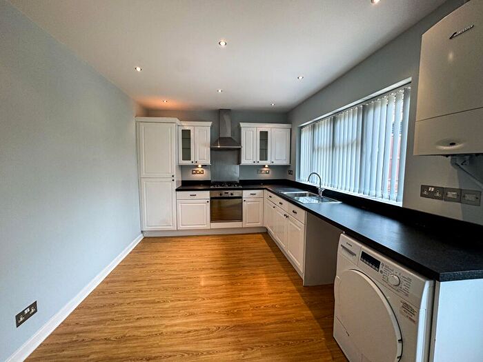 2 Bedroom Bungalow To Rent In Brampton Way, Oadby, Leicester, LE2