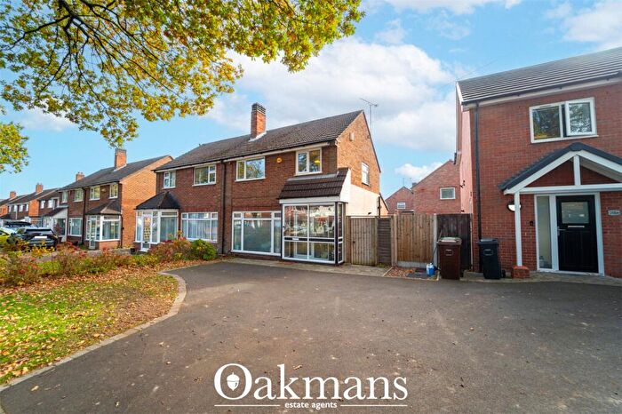 3 Bedroom Semi Detached House For Sale In High Street, Shirley, Solihull, West Midlands, B90