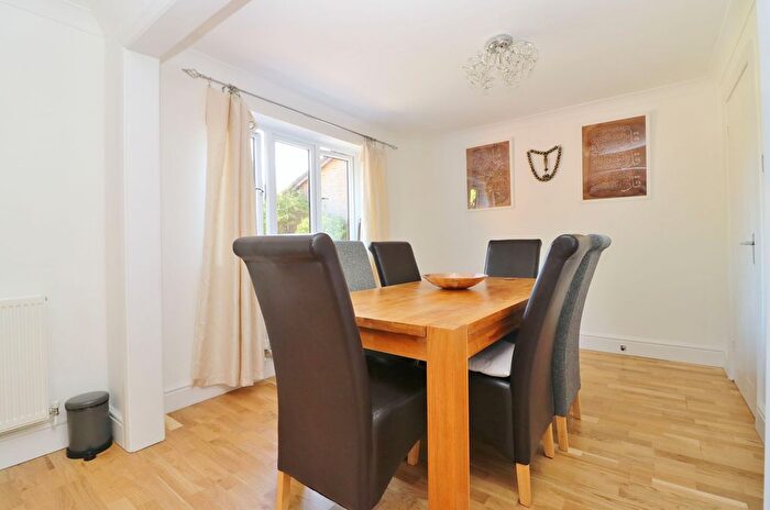 4 Bedroom Detached House For Sale In Oak Vale, West End, SO30