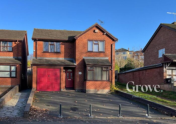 4 Bedroom Detached House For Sale In Springfield Avenue, Stourbridge, DY9