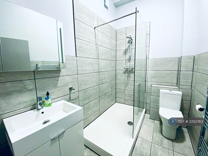 8 Bedroom Flat To Rent In Bath Street, Leamington Spa, CV31