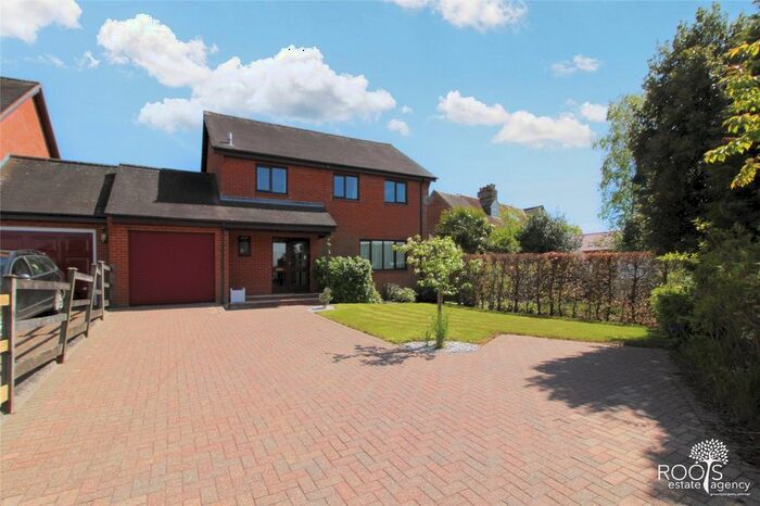 4 Bedroom Detached House For Sale In Stoney Lane, Ashmore Green, Thatcham, Berkshire, RG18