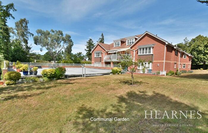 3 Bedroom Apartment For Sale In Dudsbury Crescent, Ferndown, BH22