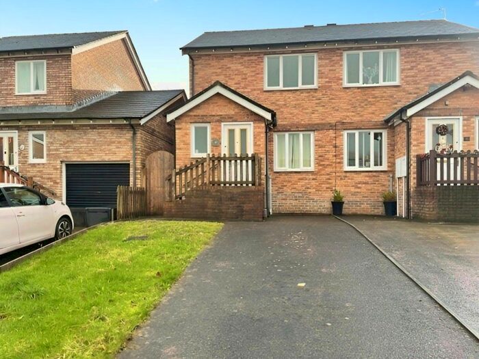 2 Bedroom Property To Rent In Pen Llwyn, Broadlands, CF31