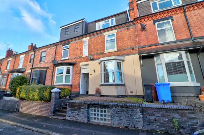 4 Bedroom Terraced House For Sale In Malvern Street, Burton-on-trent, DE15
