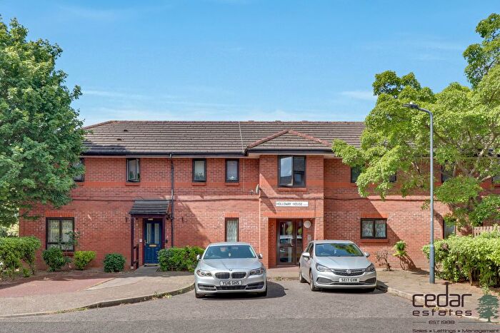 2 Bedroom Flat To Rent In Stoll Close, Cricklewood, NW2