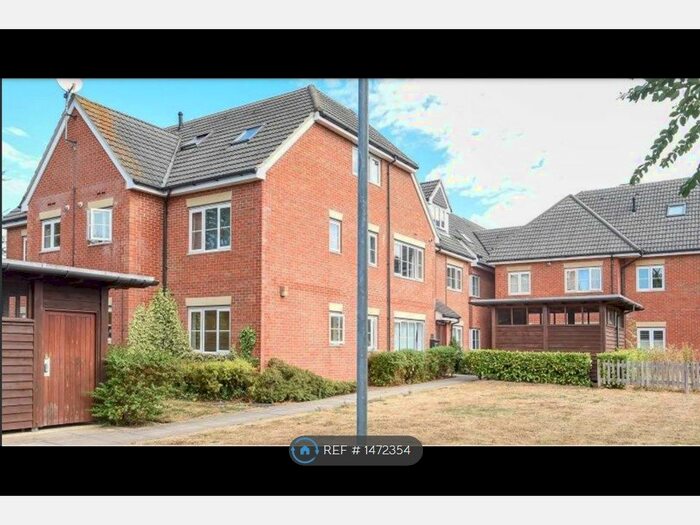 2 Bedroom Flat To Rent In Hunters Court, Winnersh, Wokingham, RG41