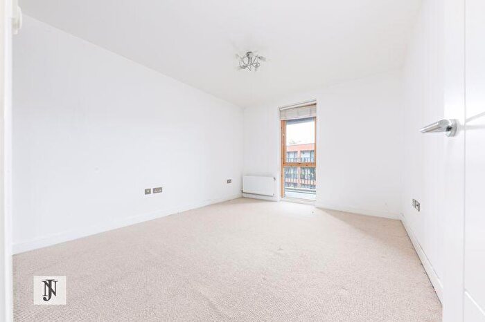 1 Bedroom Flat To Rent In Cornflower Court, Ebony Crescent, Cockfosters, EN4