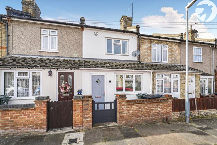 2 Bedroom Terraced House For Sale In Blenheim Road, West Dartford, Kent, DA1