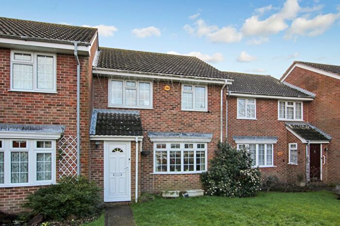 3 Bedroom End Of Terrace House To Rent In Station Road, Lydd, TN29