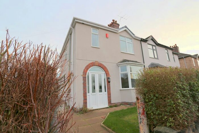 3 Bedroom Semi-Detached House To Rent In Trent Valley Road, Trent Vale, ST4