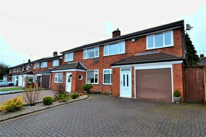 3 Bedroom Semi-Detached House To Rent In Branscombe Close, Kings Heath, Birmingham, West Midlands, B14