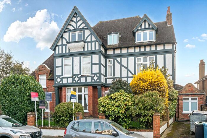 2 Bedroom Flat For Sale In Oaklands Road, Bromley, BR1