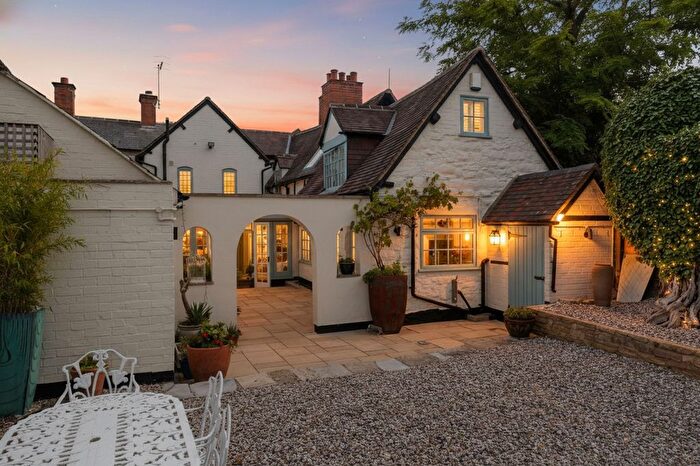 4 Bedroom Property For Sale In High Street, Bidford-On-Avon, Alcester, B50