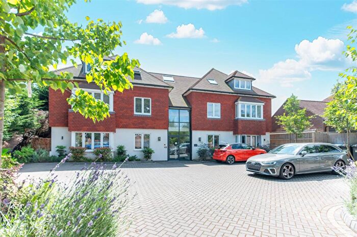 2 Bedroom Apartment For Sale In Chartham House, Garratts Lane, Banstead, SM7