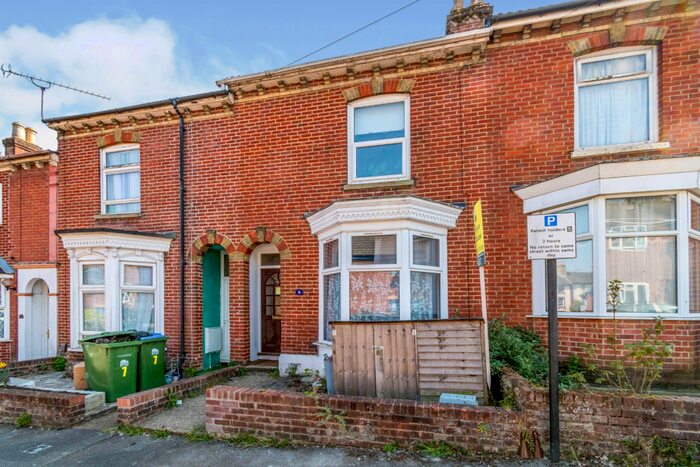 5 Bedroom House To Rent In Forster Road, Portswood, SO14