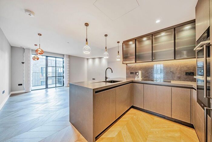 2 Bedroom Flat For Sale In Cleveland Street, Fitzrovia, London, W1T