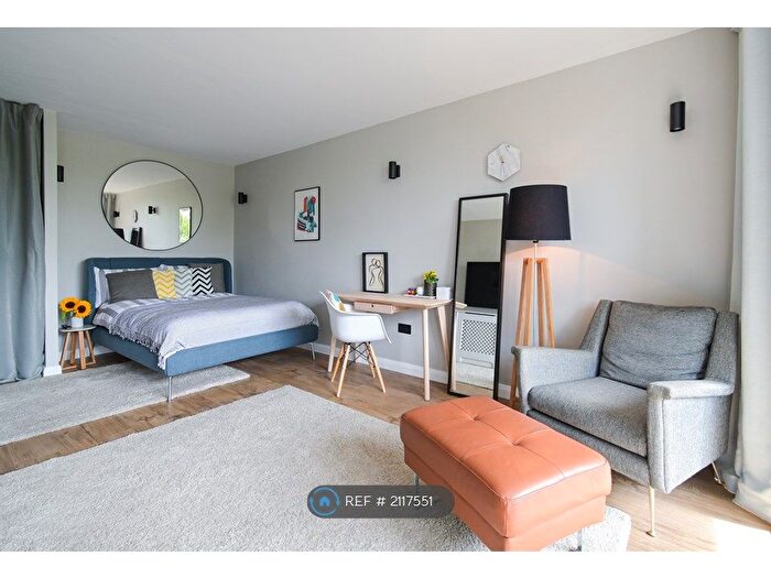 Studio To Rent In Morgan House, London, SW1V