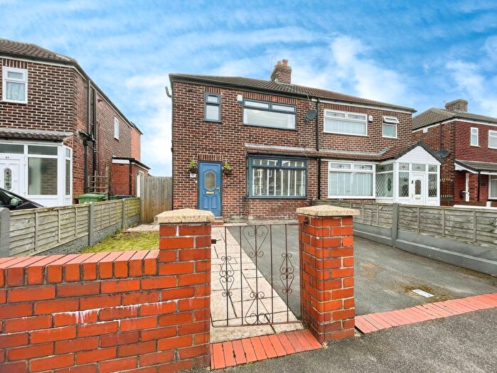 3 Bedroom Semi-Detached House To Rent In Dumbarton Road, Stockport, Greater Manchester, SK5