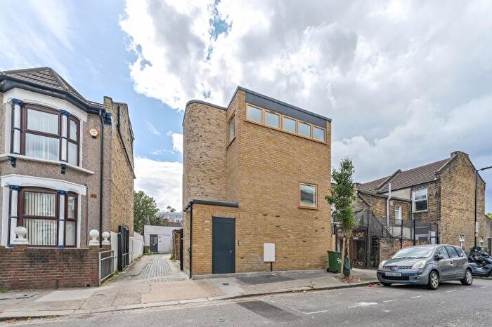 4 Bedroom Semi-Detached House For Sale In Horace Road, Forest Gate, London, Greater London, E7