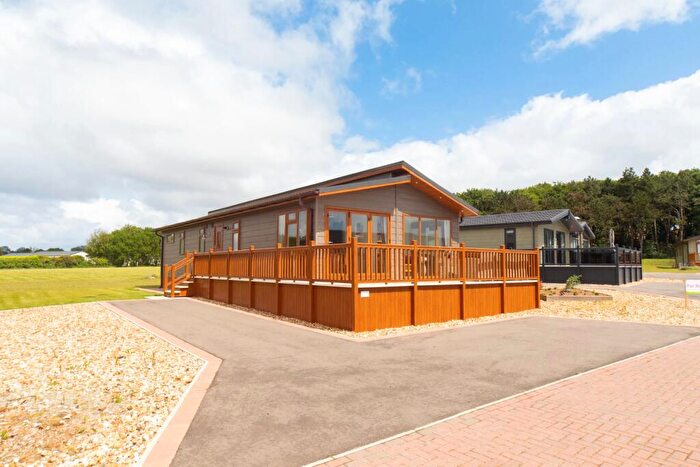 3 Bedroom Lodge For Sale In Three Bed Wessex Allure, Searles Leisure Resort, South Beach, Hunstanton, Norfolk, PE36