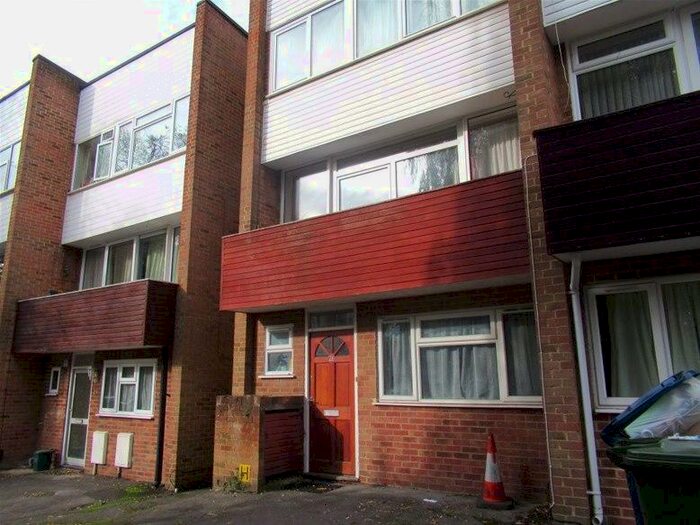 6 Bedroom Property To Rent In Horwood Close Student, Headington, Headington Oxford, OX3