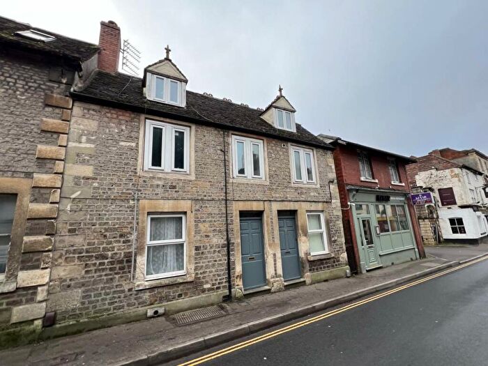 1 Bedroom Flat To Rent In East Street, Warminster, Wiltshire, BA12