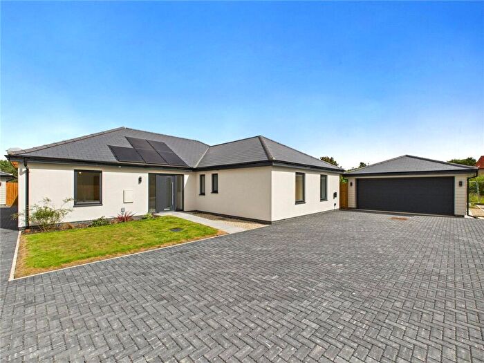 4 Bedroom Bungalow For Sale In Woodview Grove, Bentley, Ipswich, Suffolk, IP9