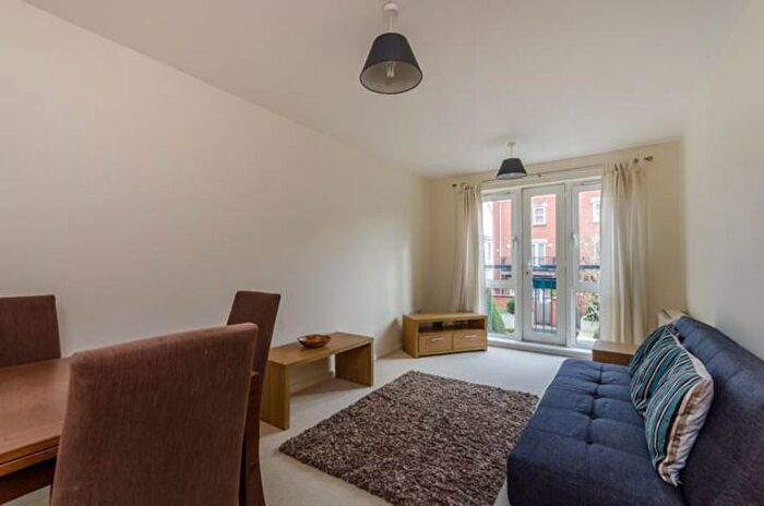 1 Bedroom Flat To Rent In , Brewhouse Lane, London, SW15
