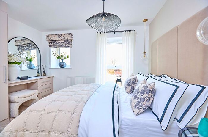 3 Bedroom Mews For Sale In Fern Lodge Drive, Ashton-Under-Lyne, OL6
