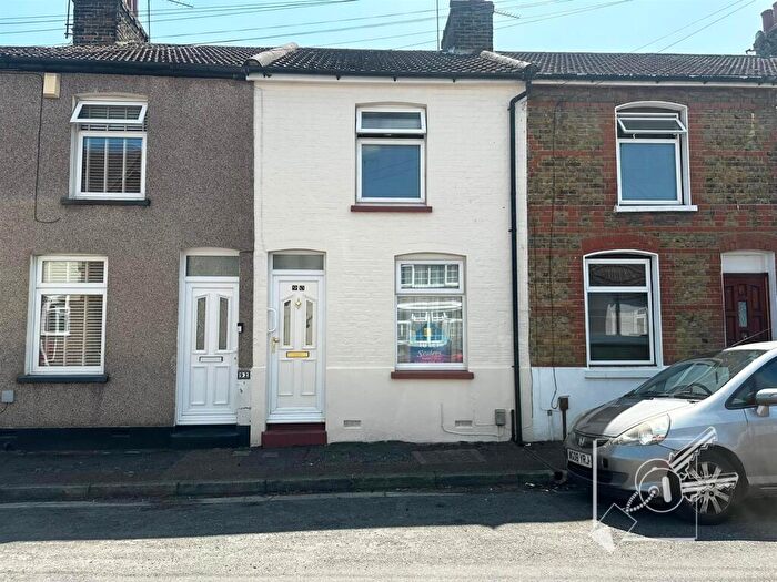 2 Bedroom Terraced House To Rent In Alexandra Road, Gravesend, Kent, DA12