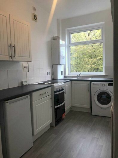 1 Bedroom Flat To Rent In Rochdale Road, Harpurhey M9