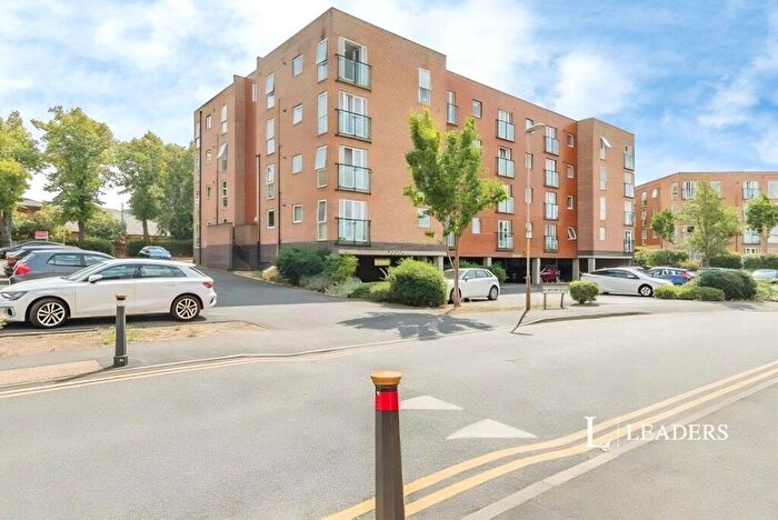 2 Bedroom Flat To Rent In Pavilion Close, Leicester, Leicestershire, LE2