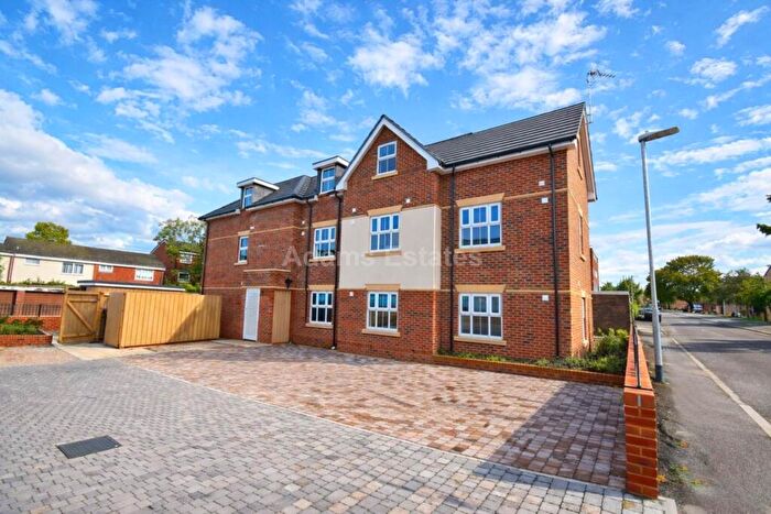 1 Bedroom Flat To Rent In Block B, Charndon Close, Reading, RG2