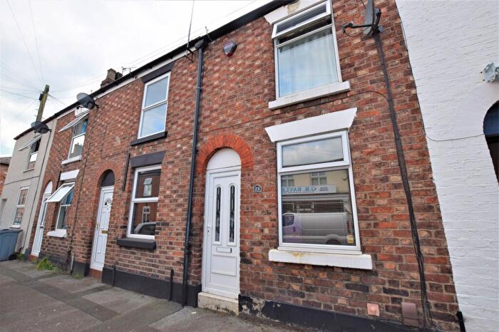 2 Bedroom Terraced House To Rent In Brown Street, Macclesfield, SK11