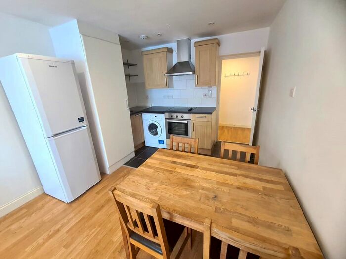 1 Bedroom Flat To Rent In Brixton Road, London, SW9