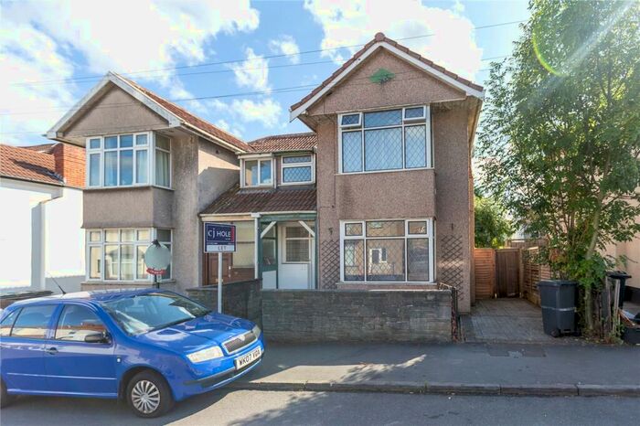 4 Bedroom Semi-Detached House To Rent In Toronto Road, Horfield, Bristol, BS7