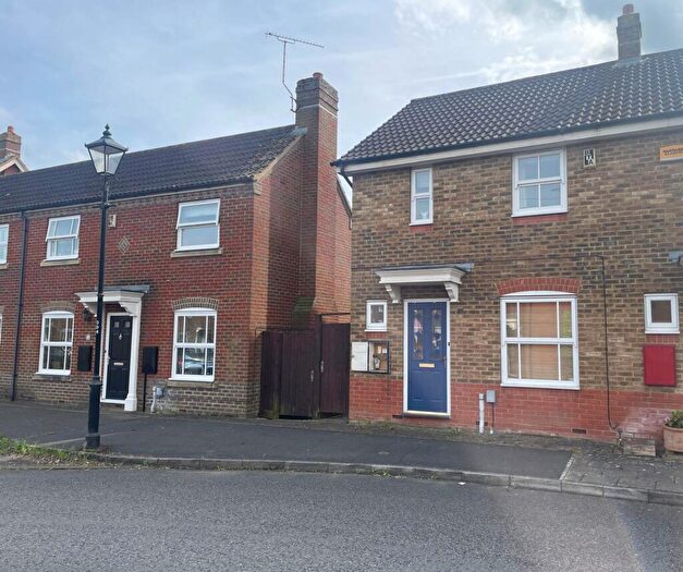 2 Bedroom Terraced House To Rent In Horton Close, Aylesbury, HP19