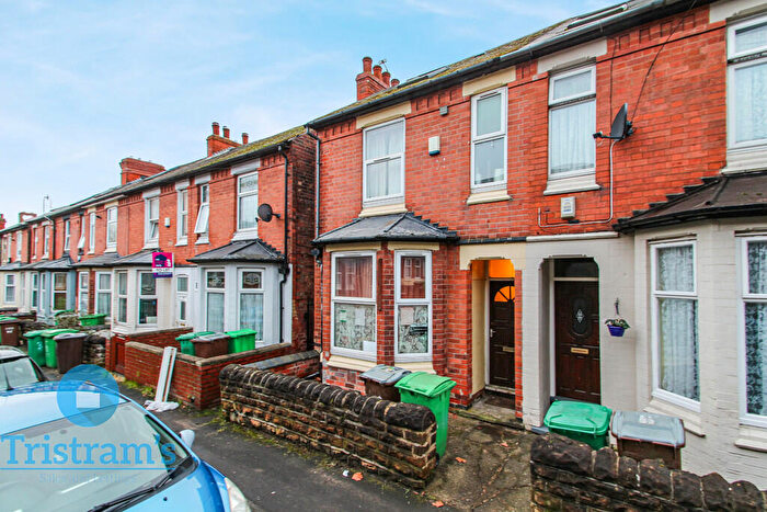6 Bedroom Semi-Detached House To Rent In Bute Avenue, Nottingham, NG7
