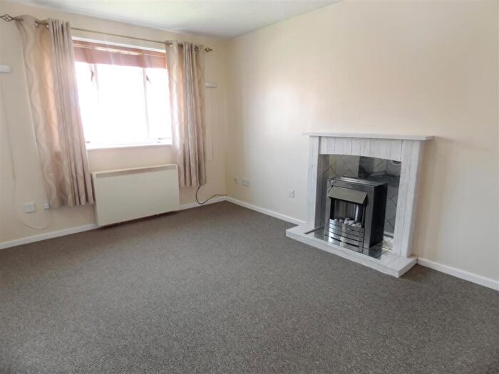 1 Bedroom Maisonette To Rent In Aspen Close, Measham, Swadlincote, DE12