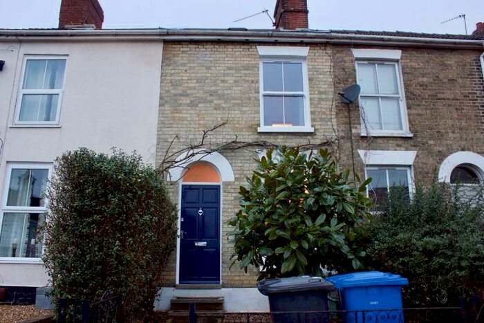 3 Bedroom Terraced House To Rent In Connaught Road, Norwich, NR2