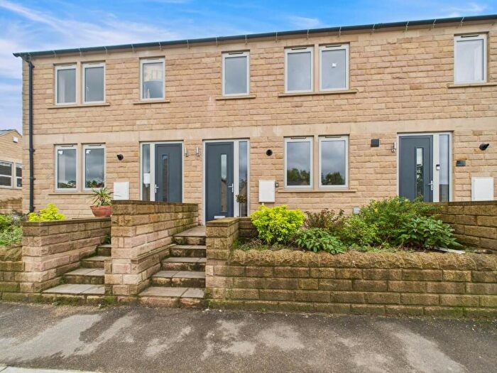 3 Bedroom Terraced House For Sale In Thatchers Croft, Tansley, DE4