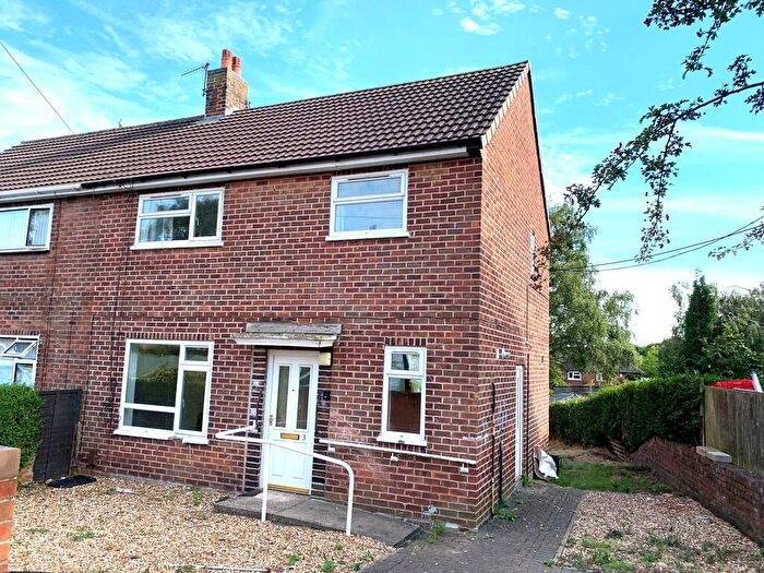 3 Bedroom Semi-Detached House For Sale In Alder Grove, Chesterton, Newcastle, ST5